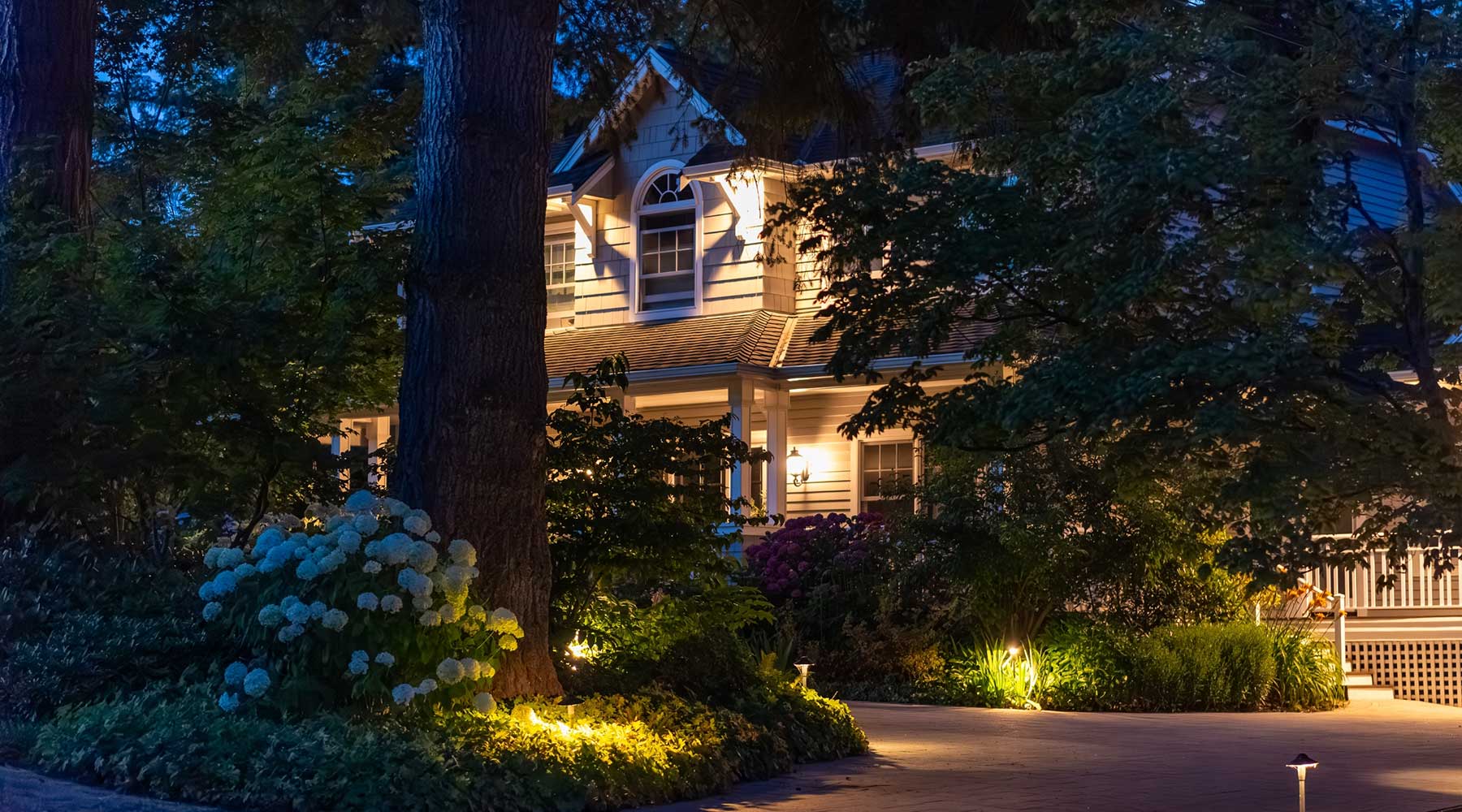 Sprinkler Repair Lakeway TX with outdoor lighting installed